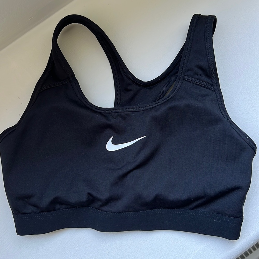 Black womens nike sports bra
